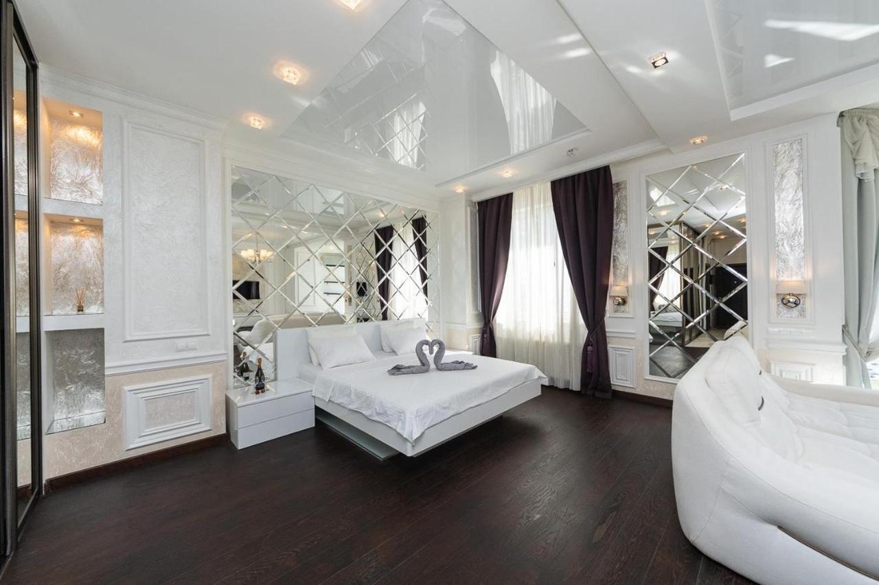 Exquisite Panoramic Views Apartment Dnipro Embankment Киев Экстерьер фото